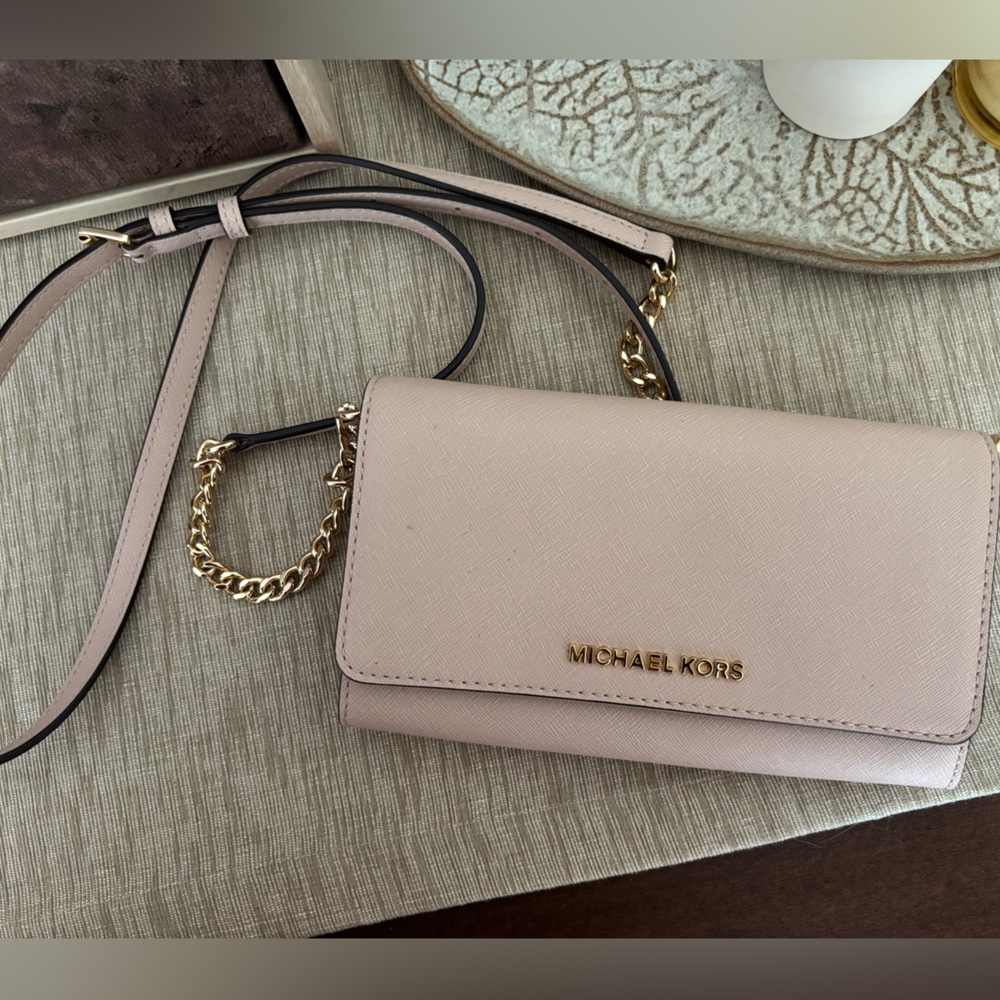 Michael Kors Pink Wallet Crossbody Purse